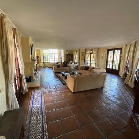 Villa Lampara En La Colina Benahavís Extérieur photo